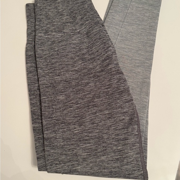 NWOT Lululemon stunning ombré leggings grey size 6 - Picture 5 of 8